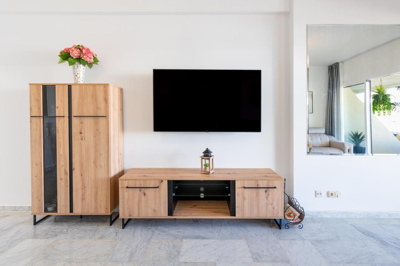 Wintowinrentals Apartamento De Lujo En Medio De Puerto Marina. Benalmadena Luaran gambar