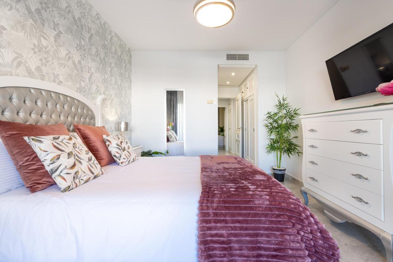 Wintowinrentals Apartamento De Lujo En Medio De Puerto Marina. Benalmadena Luaran gambar